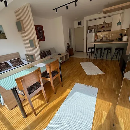 Apartamento Centre Near Zoo With Private Parking