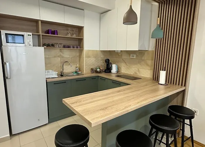 Apartment Centre Near Zoo With Private Parking *